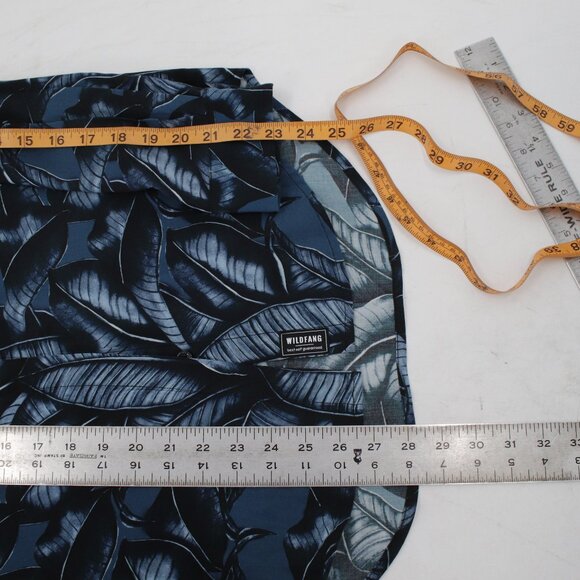 NWOT Wildfang Shirt Womens XS The Empower Long Sleeve Button Up Leaf Print Rayon - Picture 10 of 12